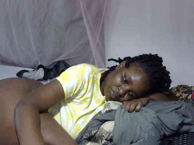 Creamykiteey webcam