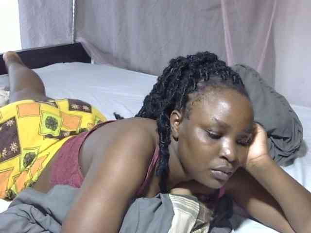 Creamykiteey webcam