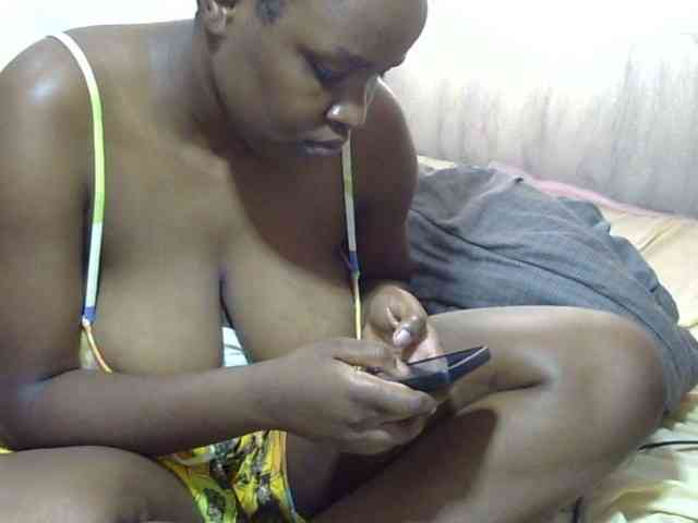 Creamykiteey webcam