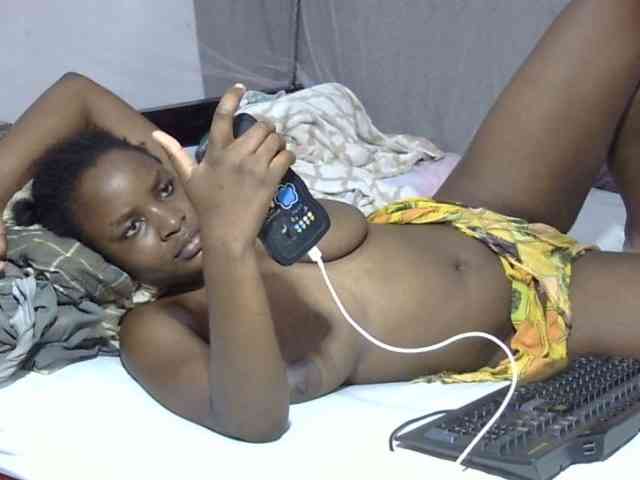Creamykiteey webcam