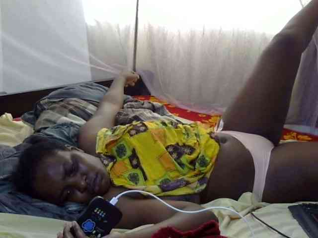 Creamykiteey webcam