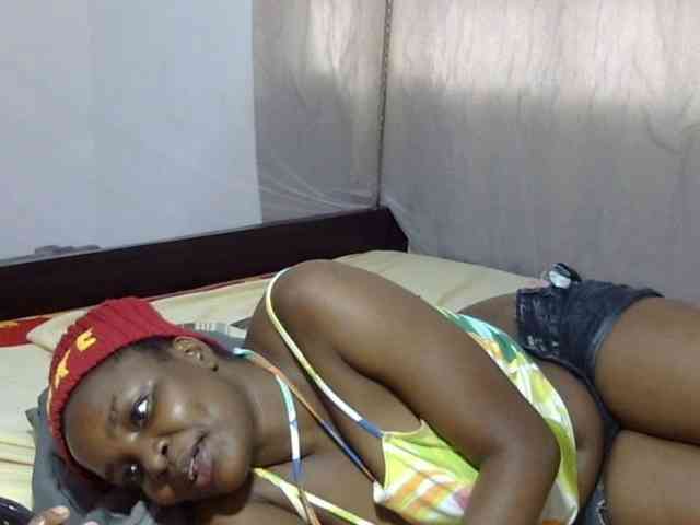 Creamykiteey webcam