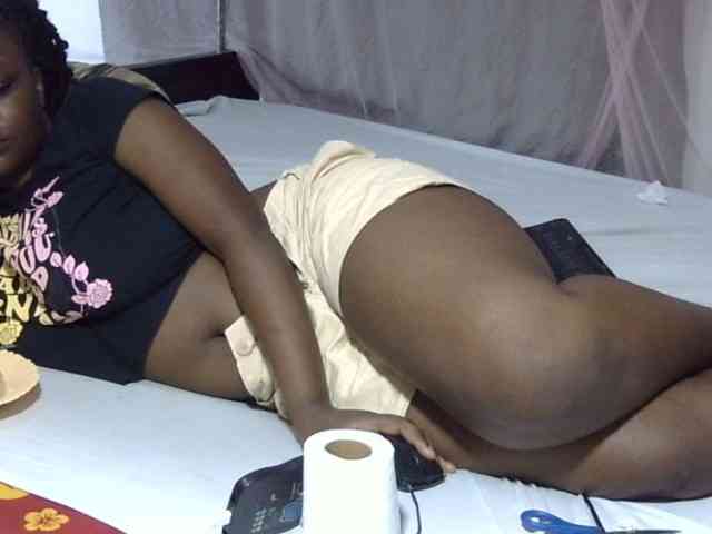 Creamykiteey webcam