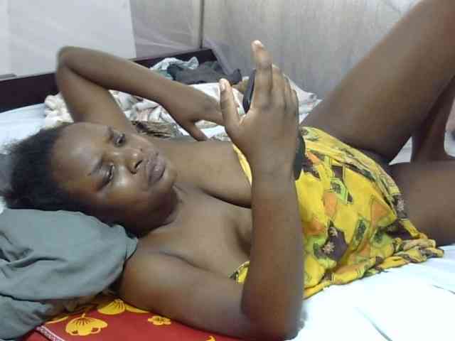 Creamykiteey webcam