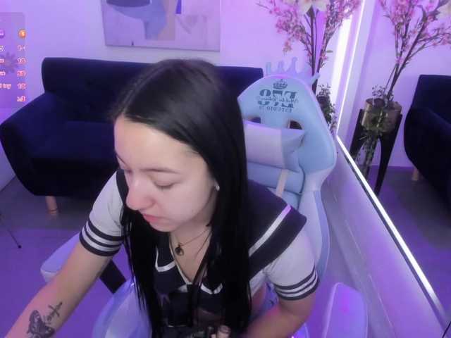  Scarlet-lou chat room