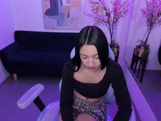 Scarlet-lou webcam