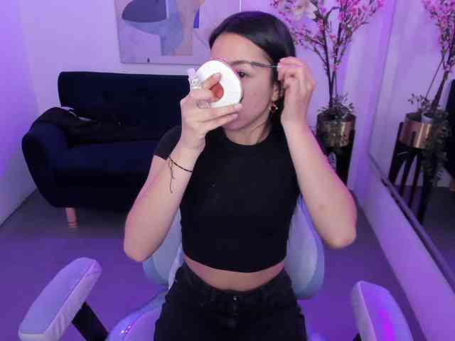 Scarlet-lou webcam