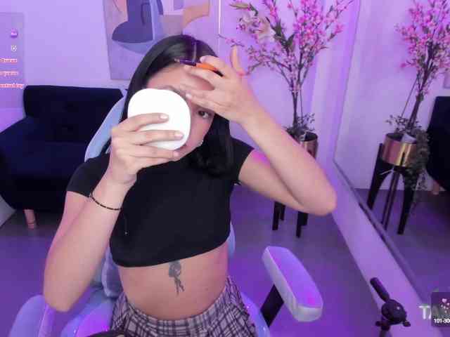Scarlet-lou webcam