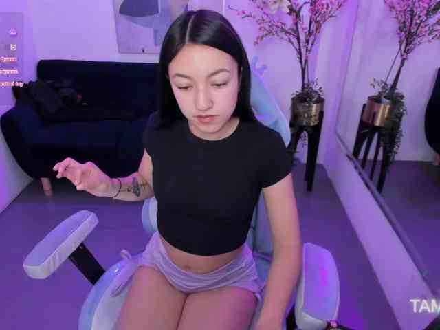 Scarlet-lou webcam
