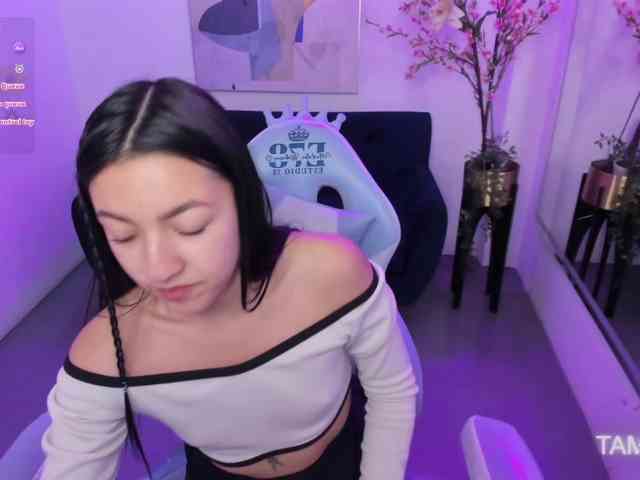 Scarlet-lou webcam