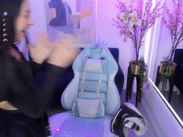 Scarlet-lou webcam