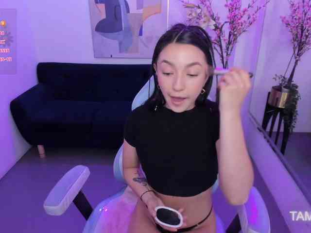Scarlet-lou webcam