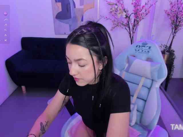 Scarlet-lou webcam