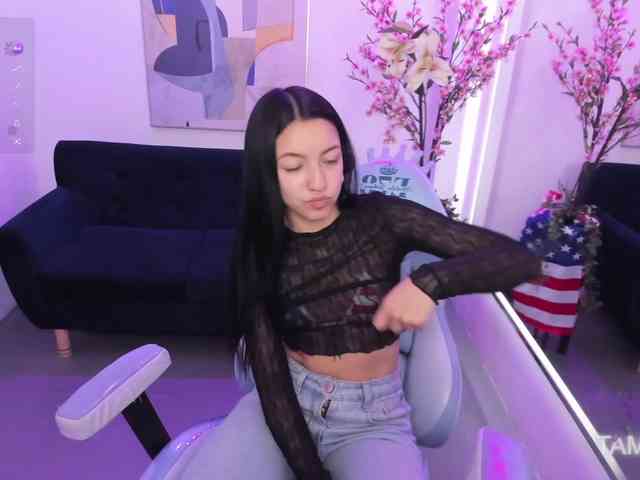 Scarlet-lou webcam