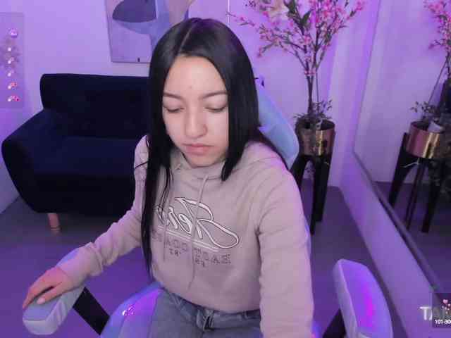 Scarlet-lou webcam