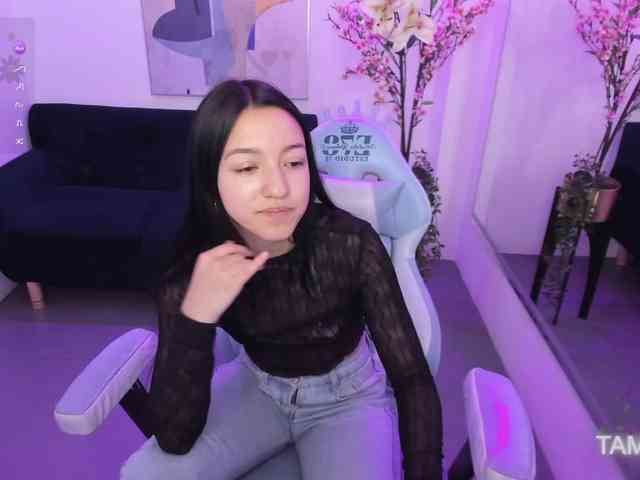 Scarlet-lou webcam