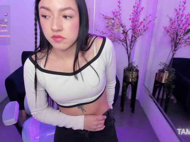 Scarlet-lou webcam