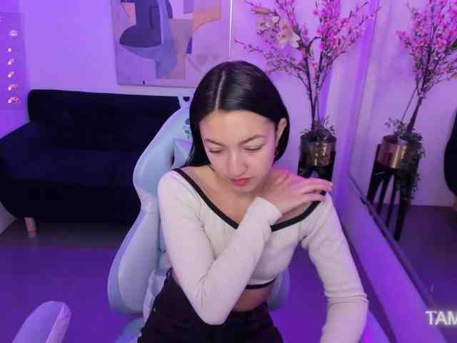 Scarlet-lou Live Webcam on BongaCams