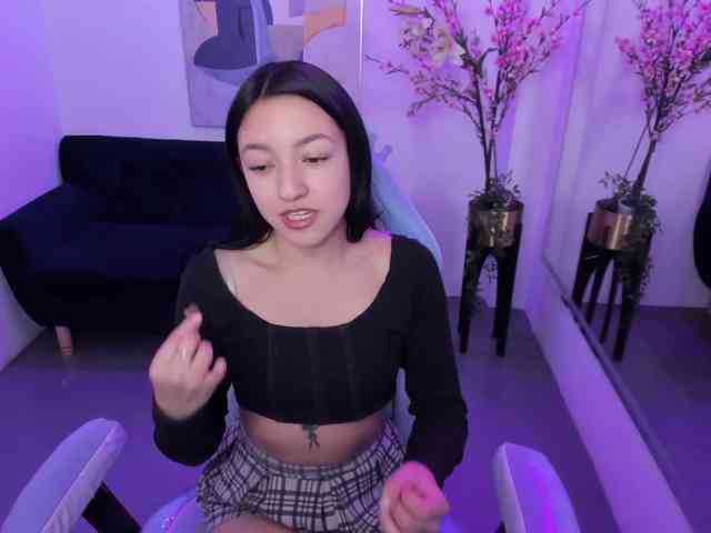 Scarlet-lou webcam
