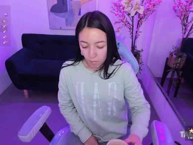 Scarlet-lou webcam