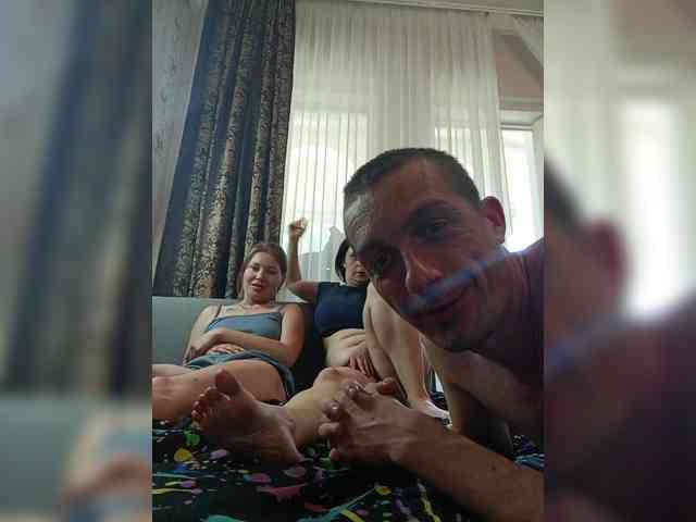 Triopara Live Webcam on BongaCams Triopara Live Webcam on BongaCams