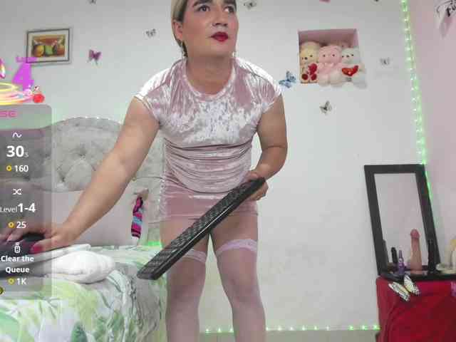 tanialucia1 Live Webcam on BongaCams