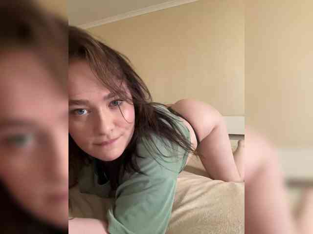 ElsaSquirt webcam