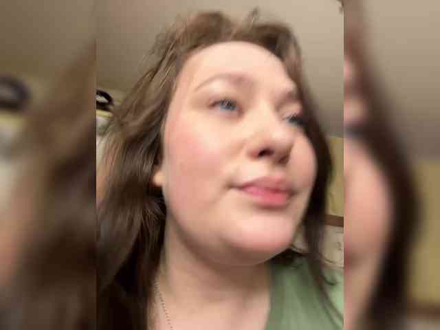 ElsaSquirt webcam
