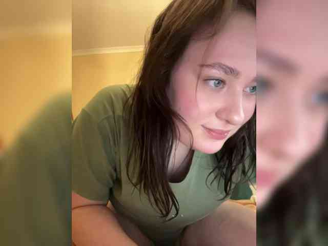 ElsaSquirt webcam