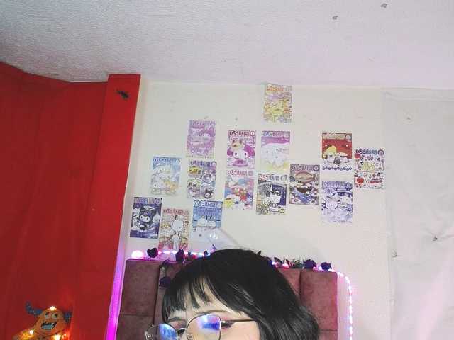 1sarah's BongaCams show and profile