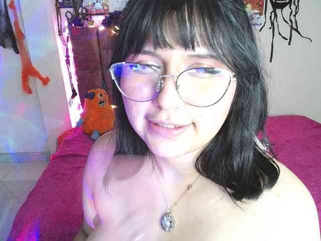 1sarah webcam