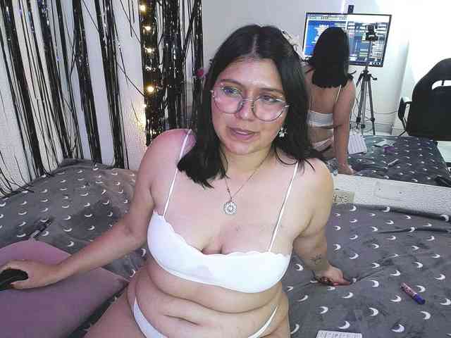 1sarah webcam