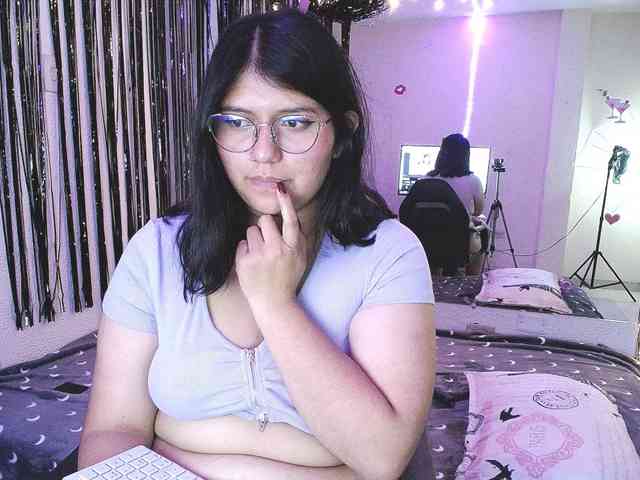 1sarah webcam