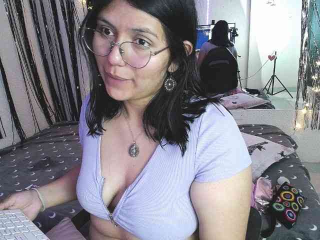 1sarah webcam
