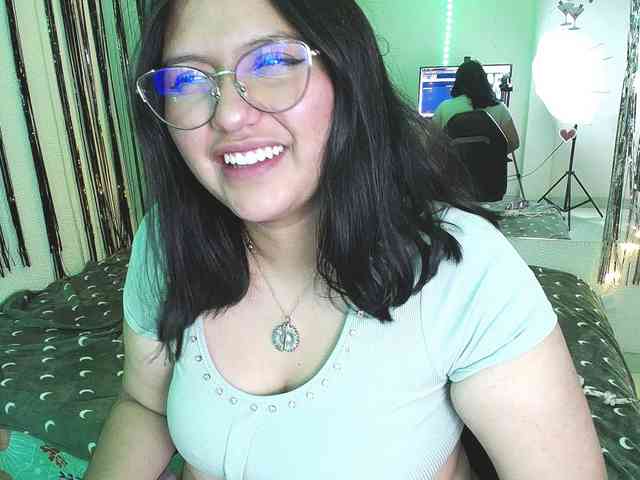 1sarah webcam