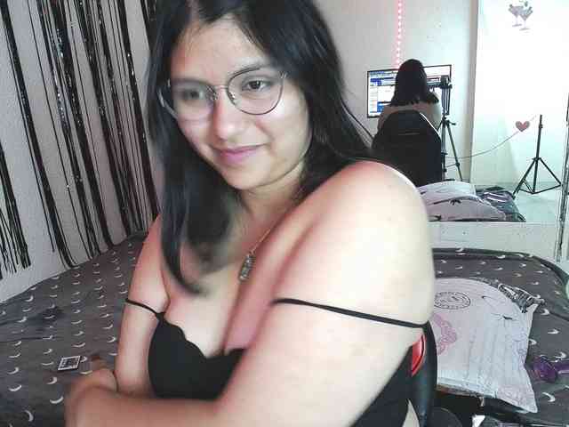 1sarah webcam