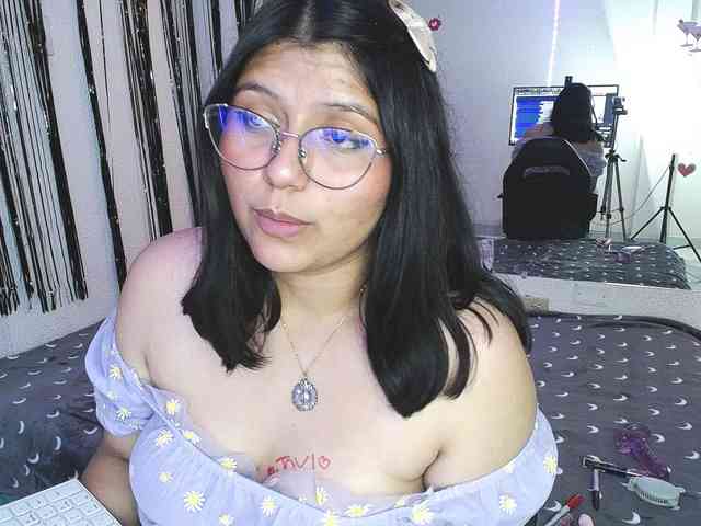 1sarah webcam