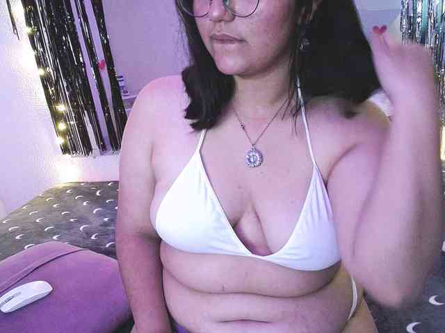 1sarah webcam