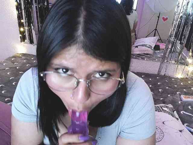 1sarah webcam