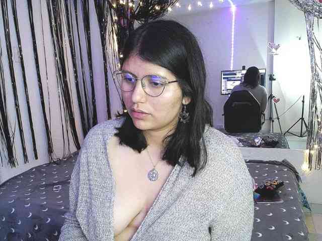 1sarah webcam