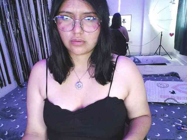 1sarah webcam