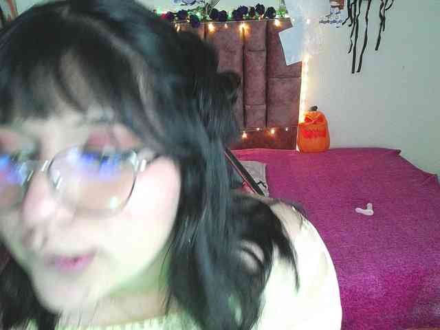1sarah webcam