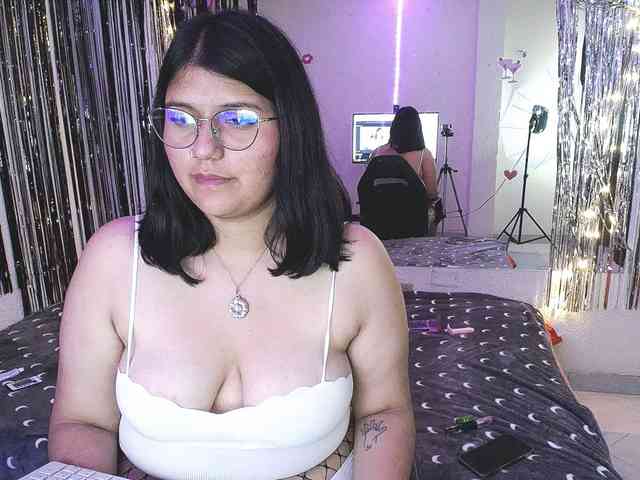 1sarah webcam