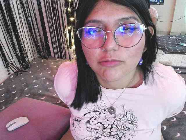1sarah webcam