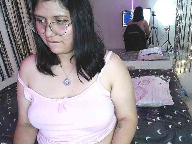 1sarah webcam