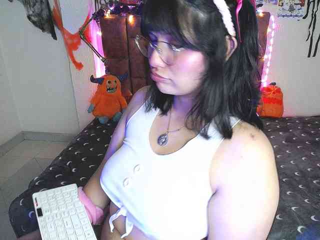 1sarah webcam