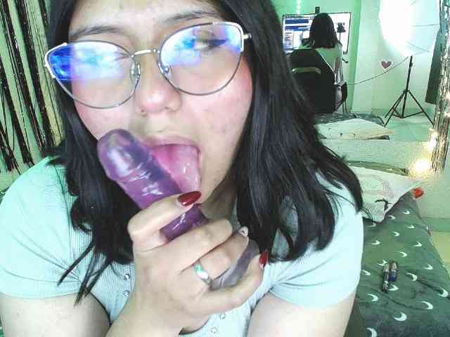 1sarah webcam