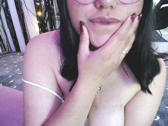1sarah webcam
