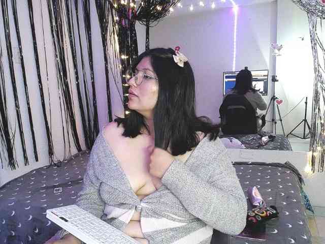 1sarah webcam