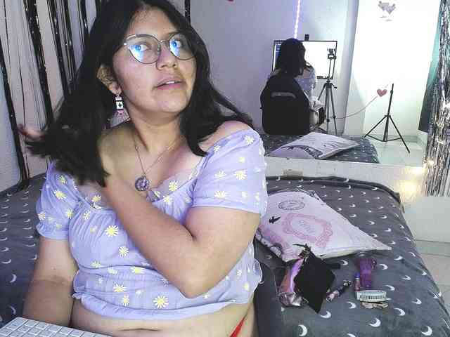 1sarah webcam